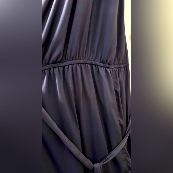 Halter tie formal dress - Picture 6 of 7